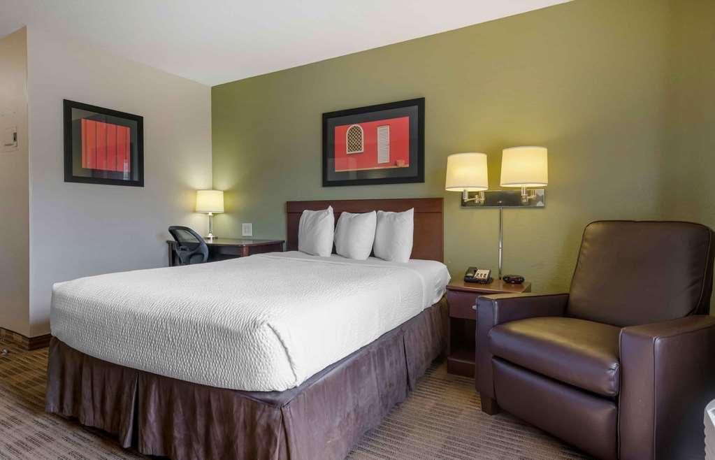 Extended Stay America Suites - Orlando - Lake Mary - 1036 Greenwood Blvd Quarto foto