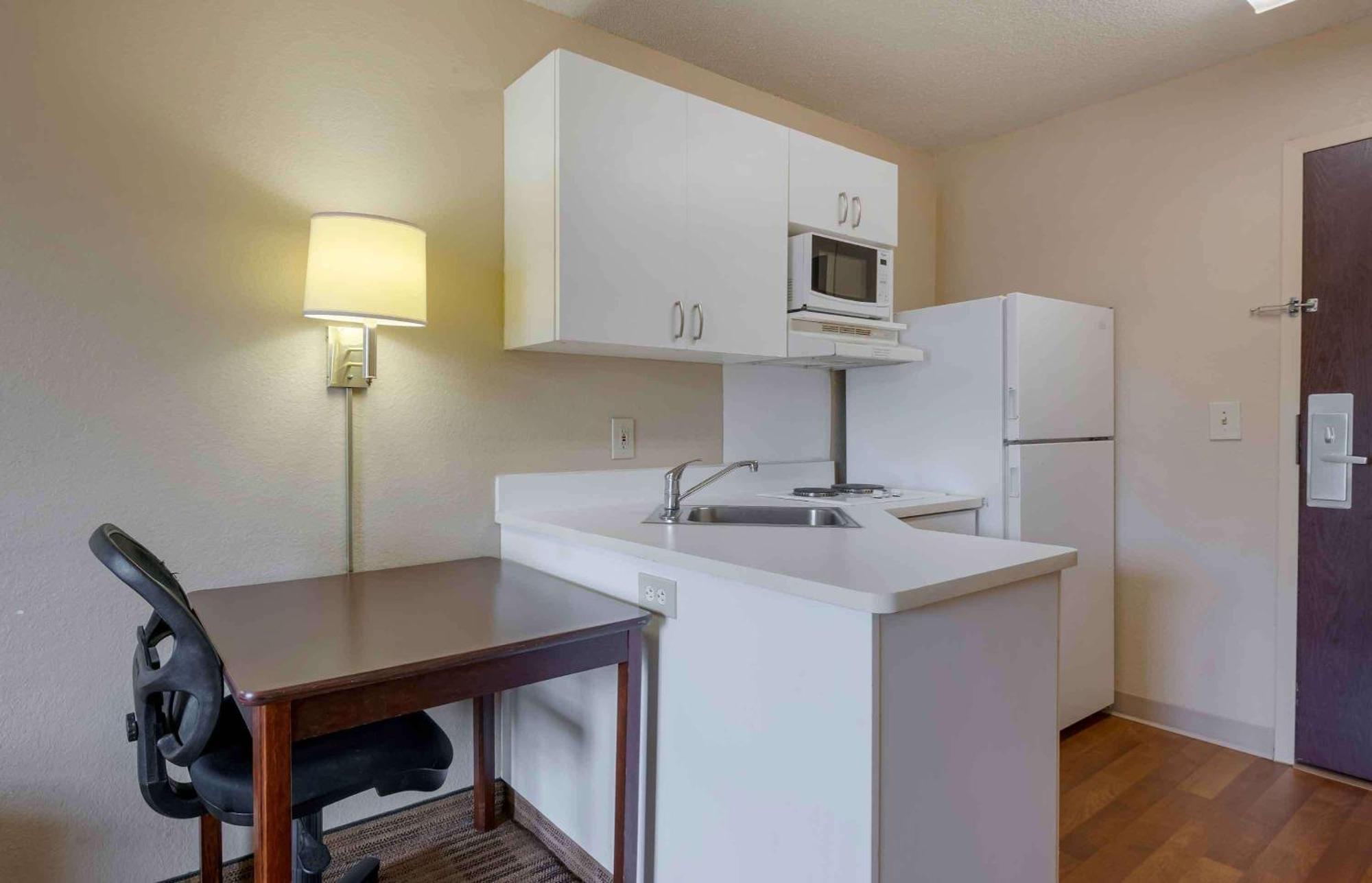 Extended Stay America Suites - Orlando - Lake Mary - 1036 Greenwood Blvd Exterior foto